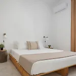 Lea Mykonos Merhia-part