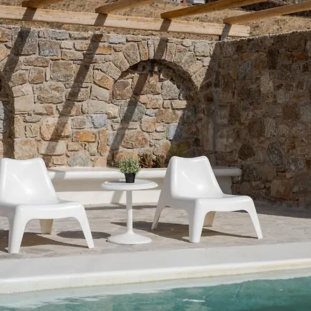 Lea Mykonos * Merchia Beach