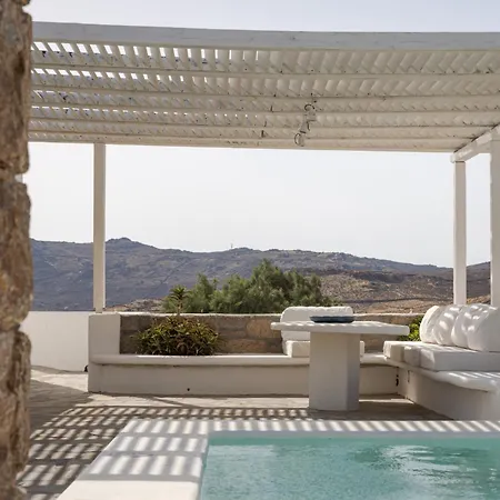 Lea Mykonos * Merchia Beach