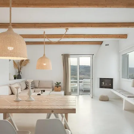 Lea Mykonos * Merchia Beach